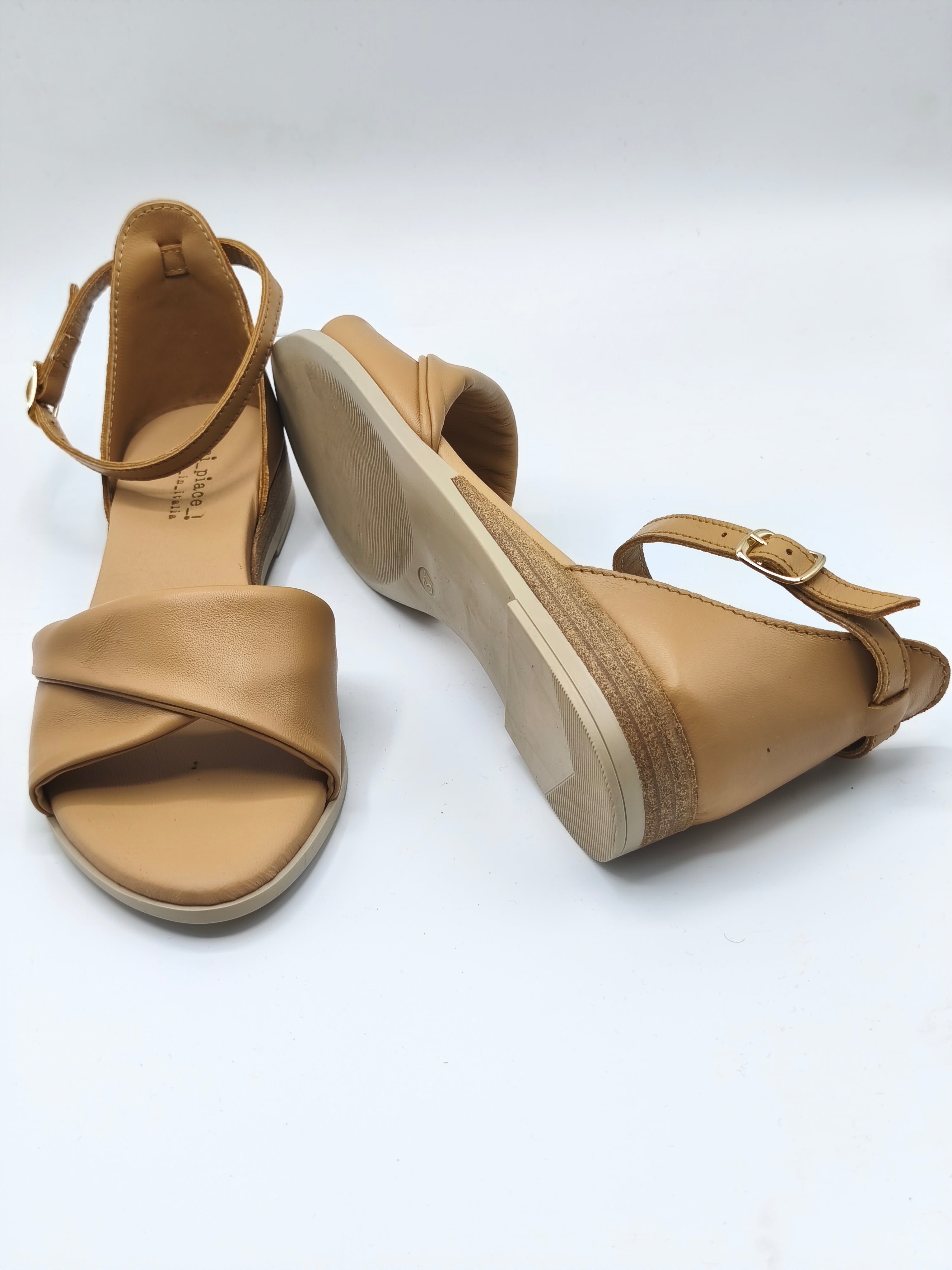 Sandali in pelle