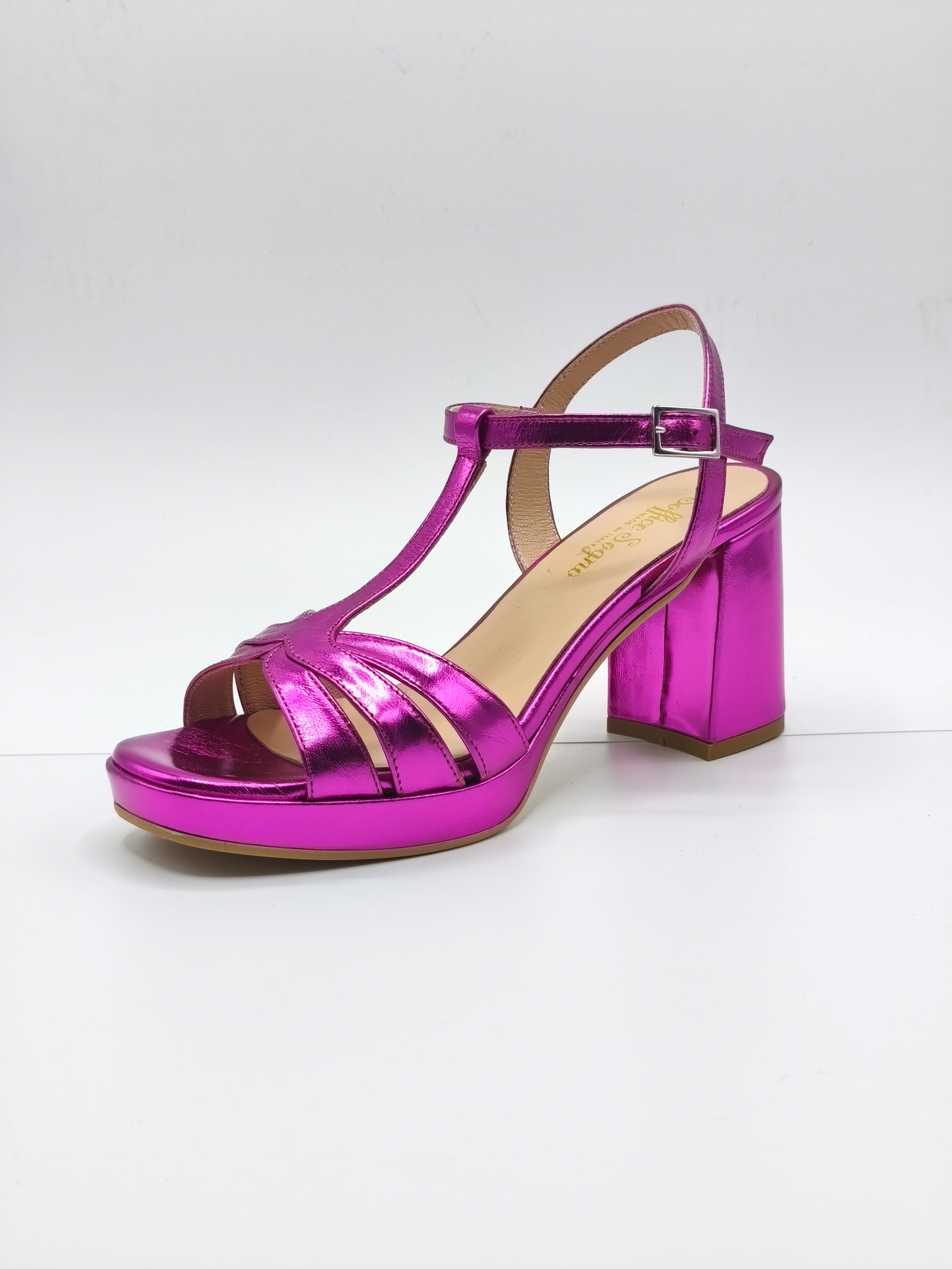 Sandali fuxia con plateau