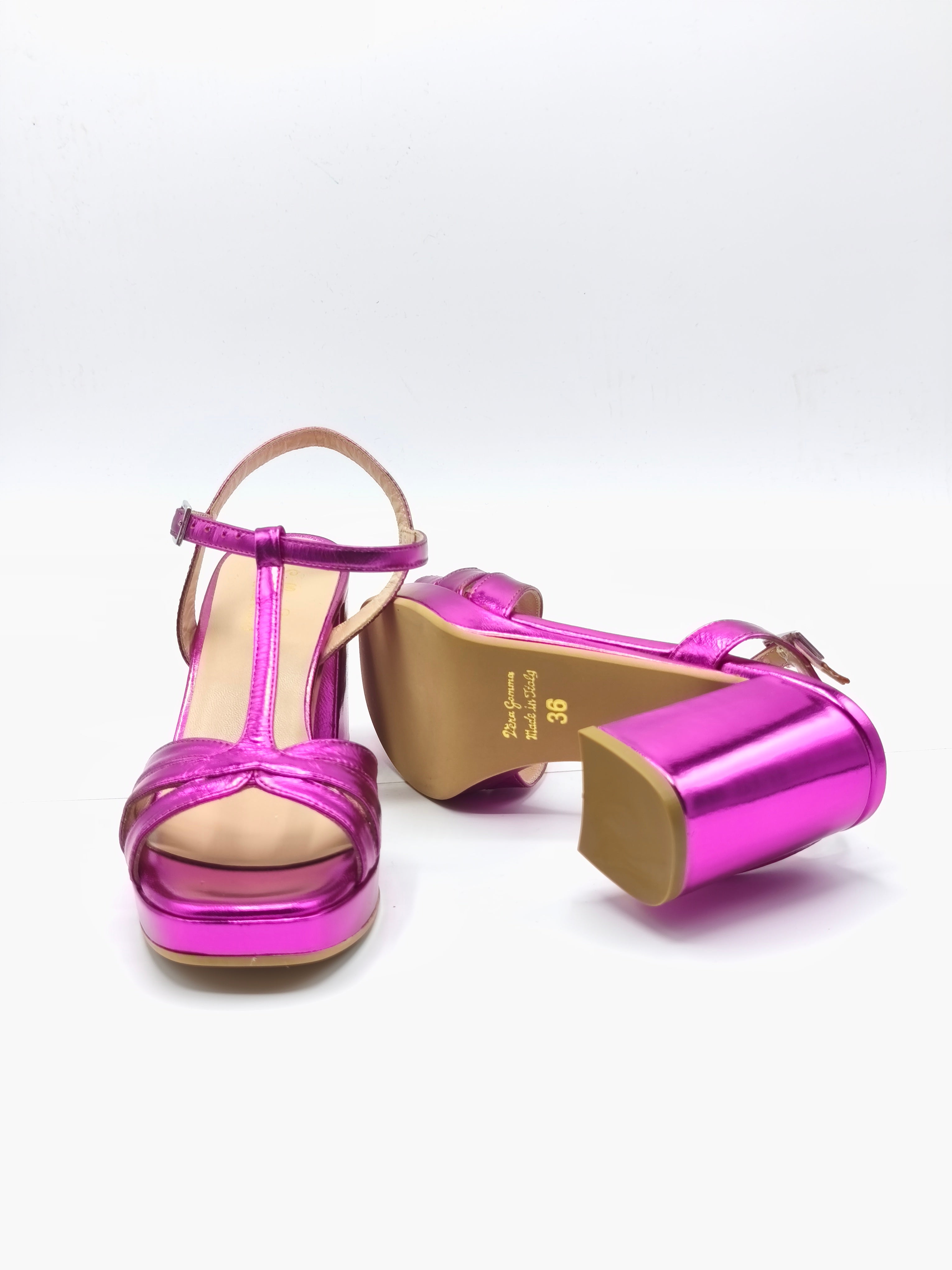 Sandali fuxia con plateau
