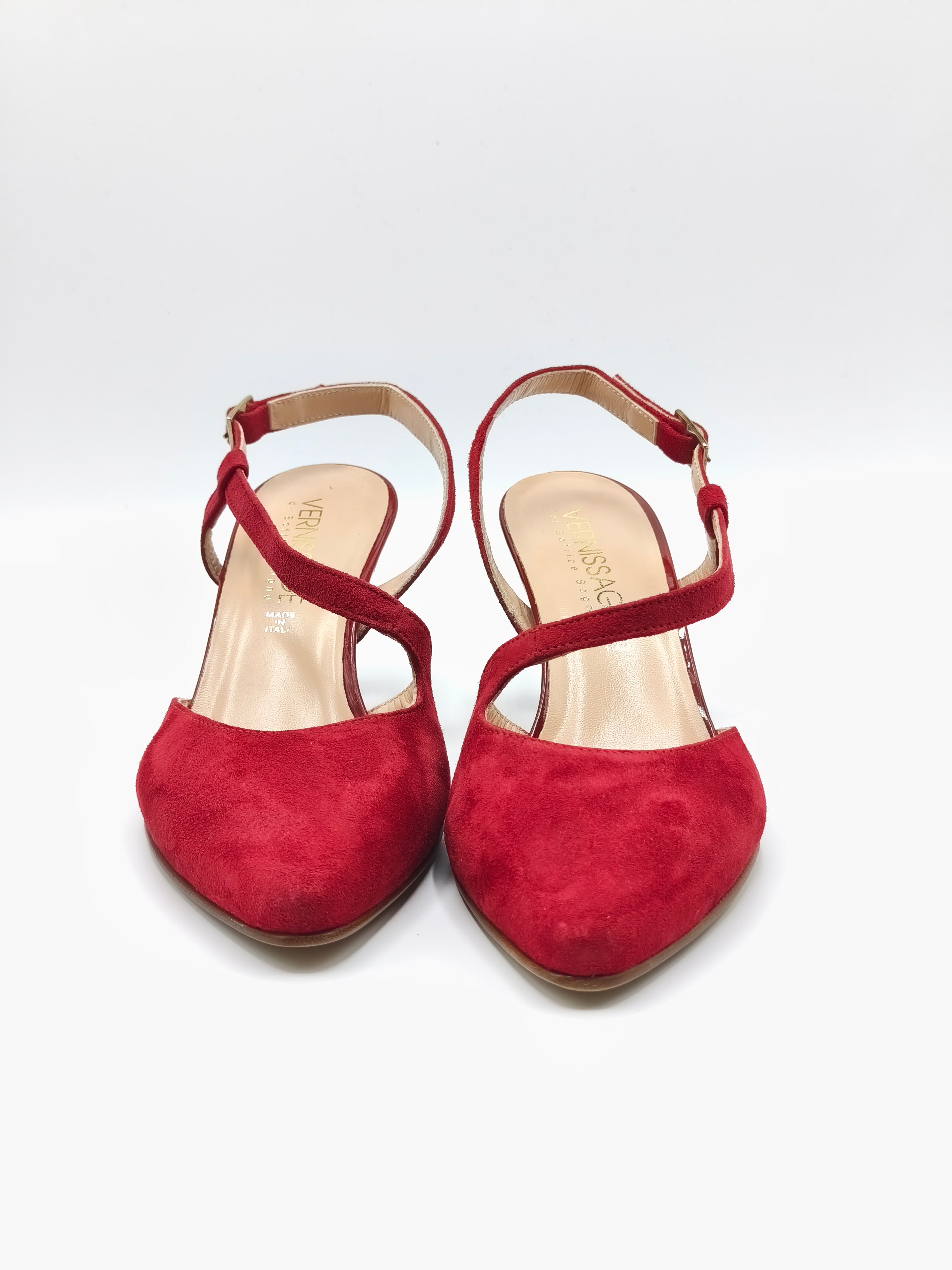 Slingback in pelle scamosciata e tacco in vernice