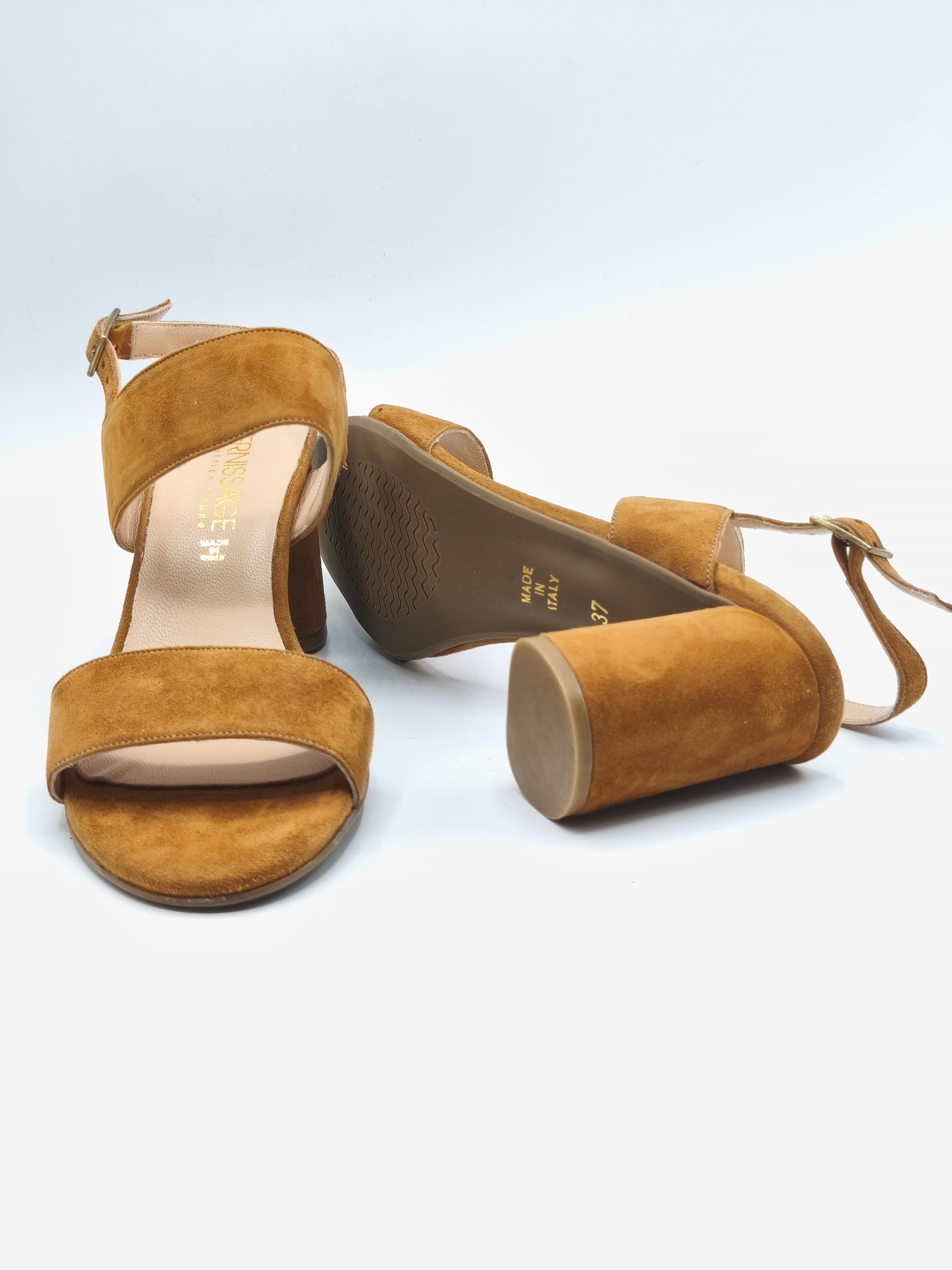 Sandali in pelle scamosciata made in italy