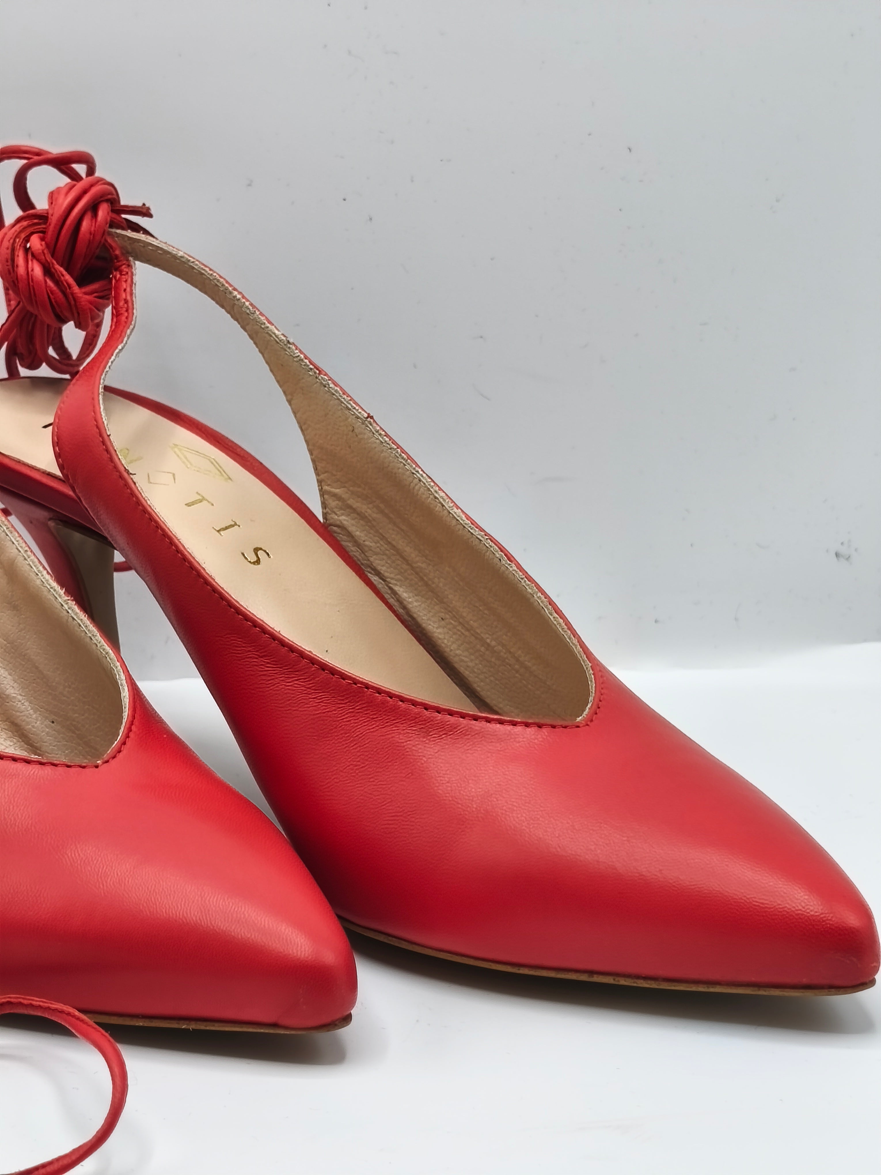 Slingback in pelle con lacci – Tacco 8 cm – Made in Italy