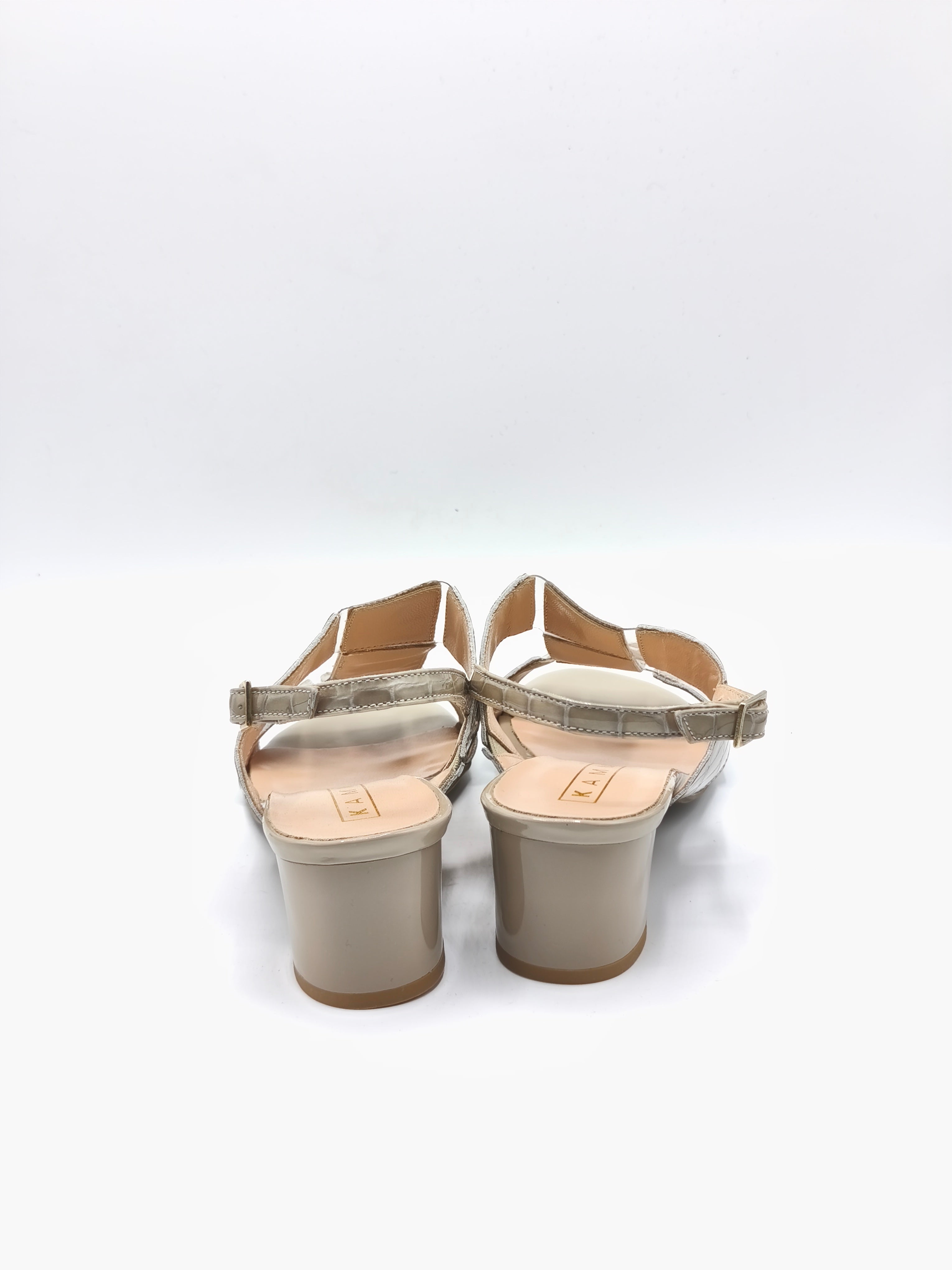 Sandali in pelle stampata