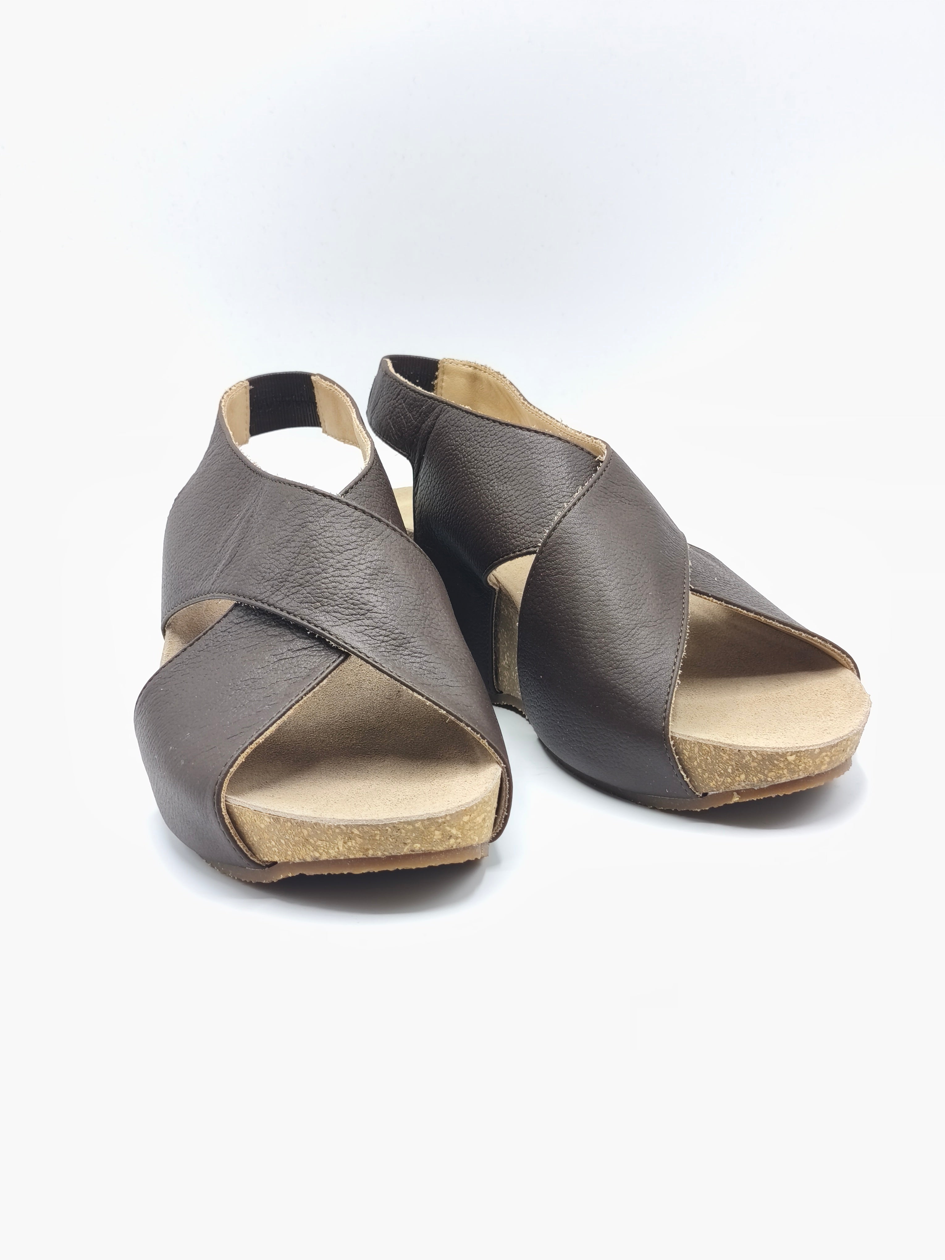 Sandali con zeppa in pelle