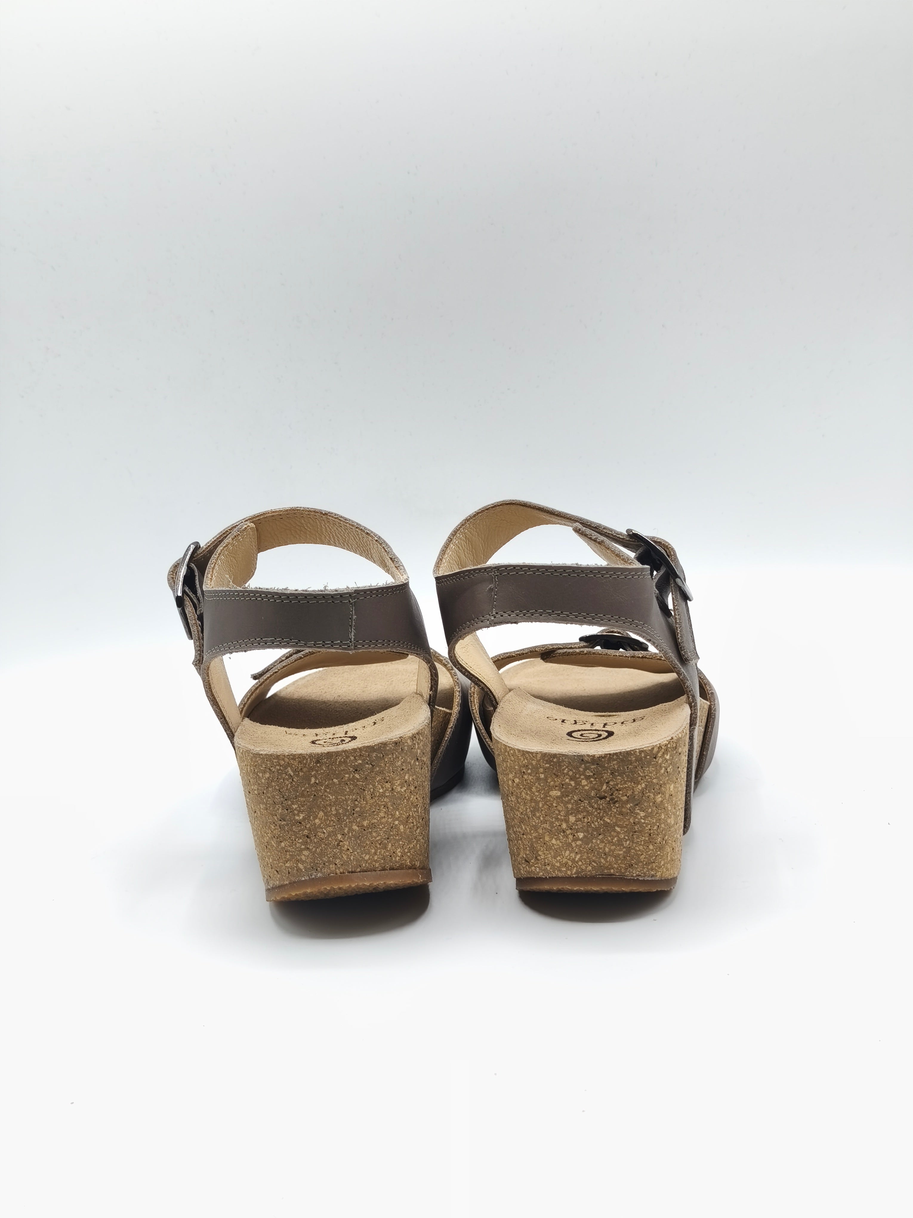 Sandali in pelle con tomaia regolabile