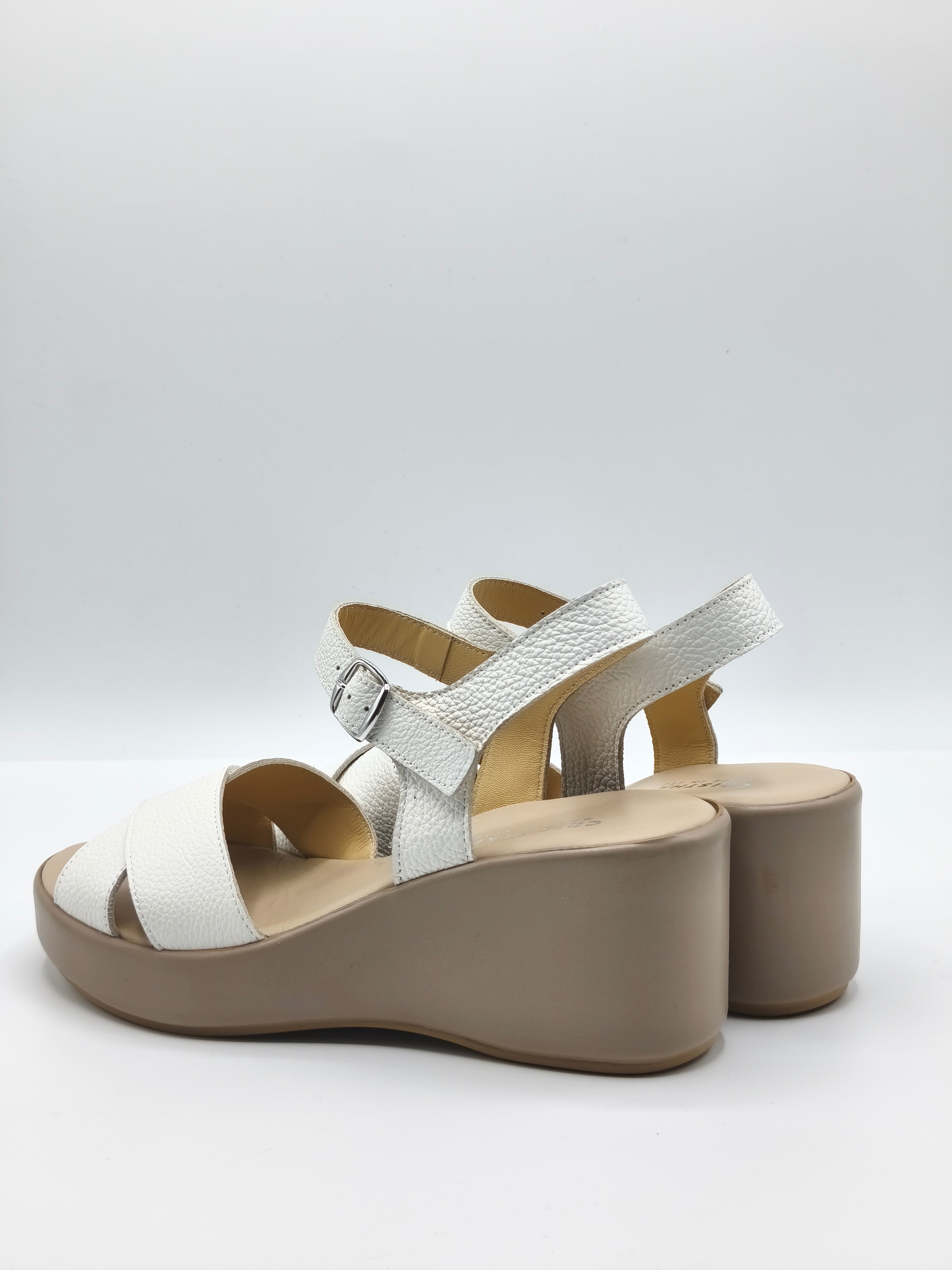 Zatteroni in pelle bianca