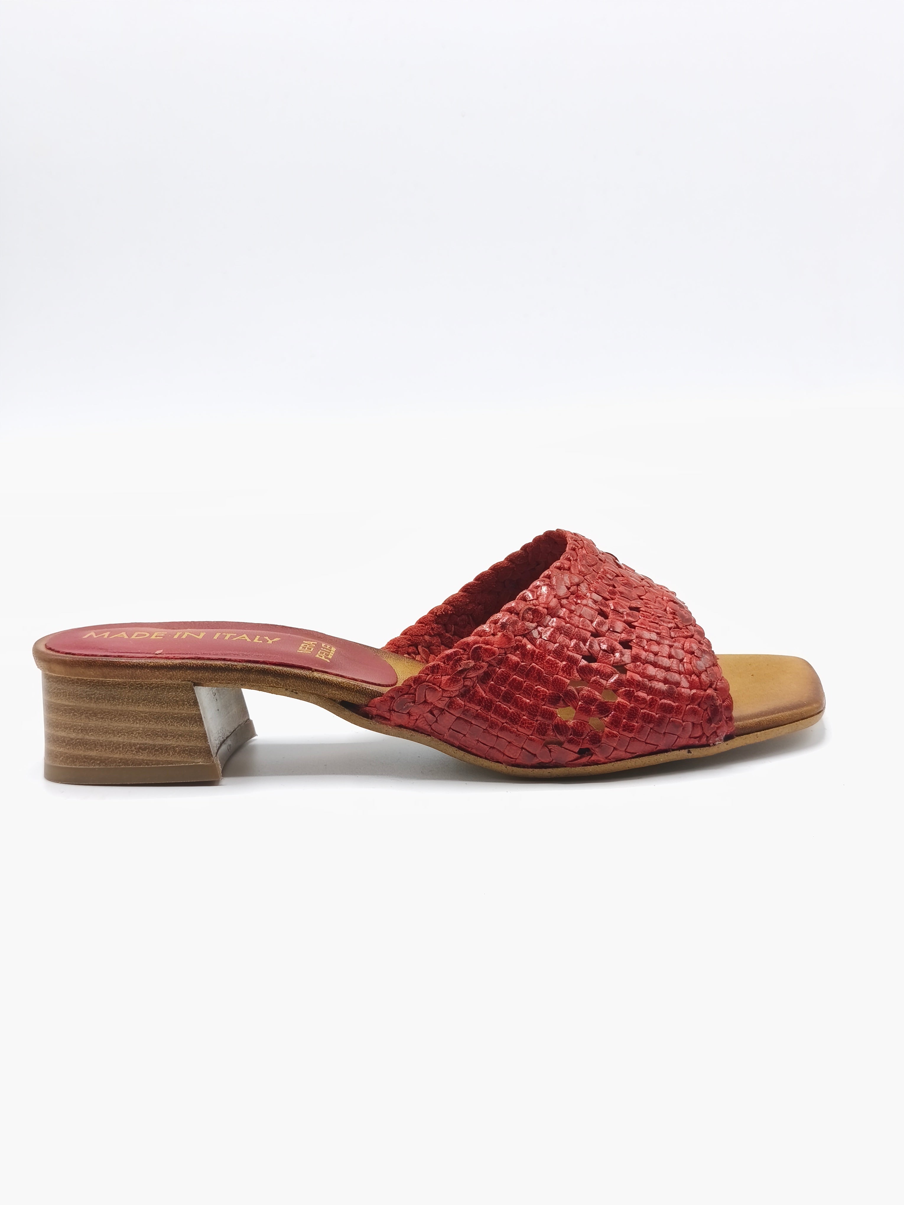 Scalzati  in pelle intrecciata