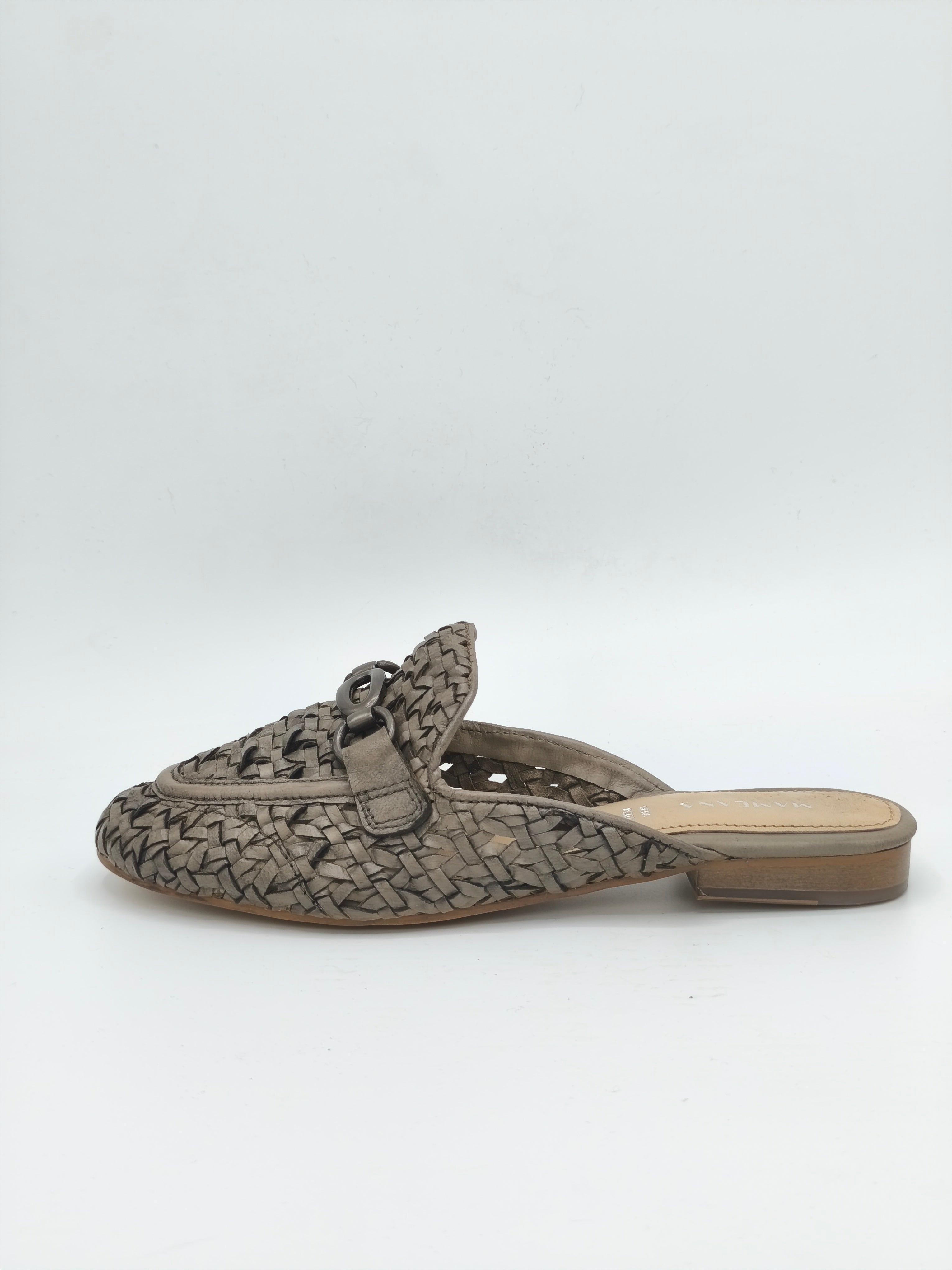 Sabot intrecciato in pelle