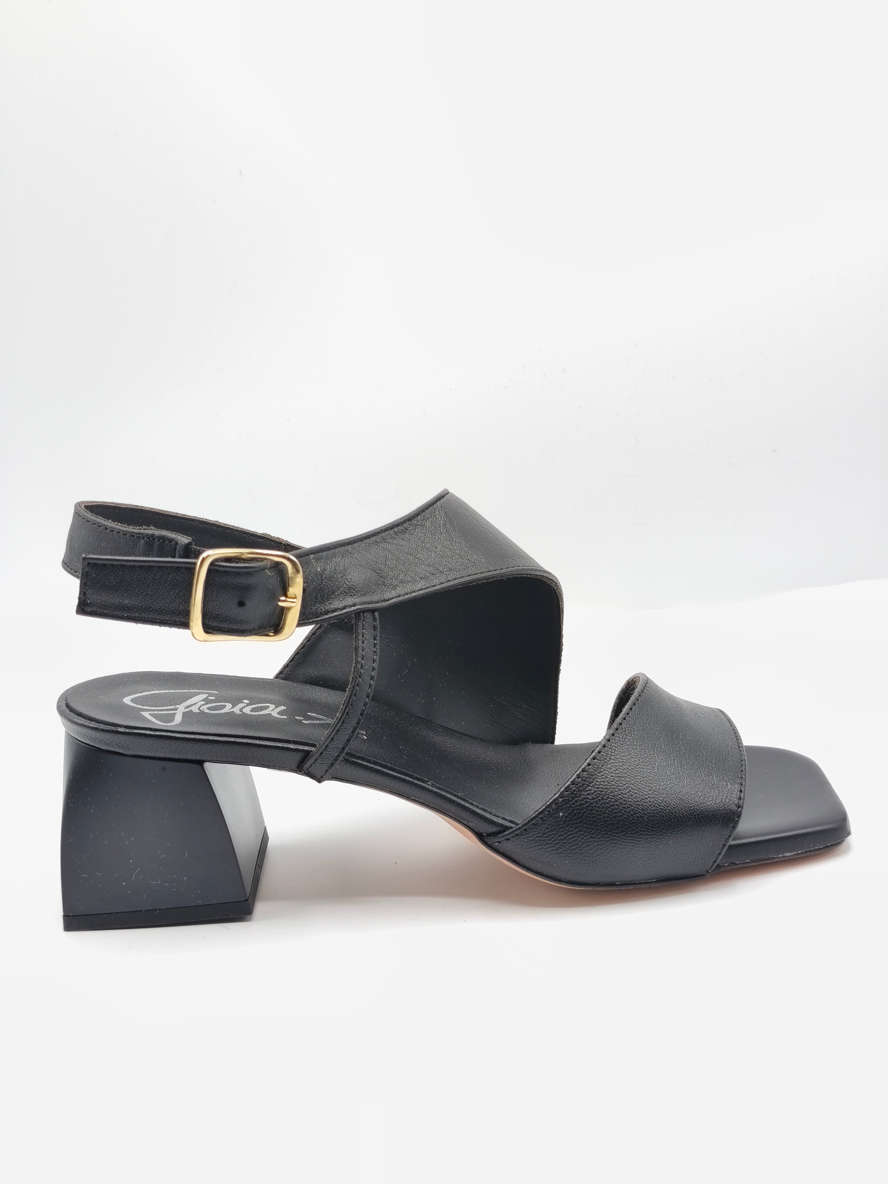 Sandalo in morbida pelle made in italy