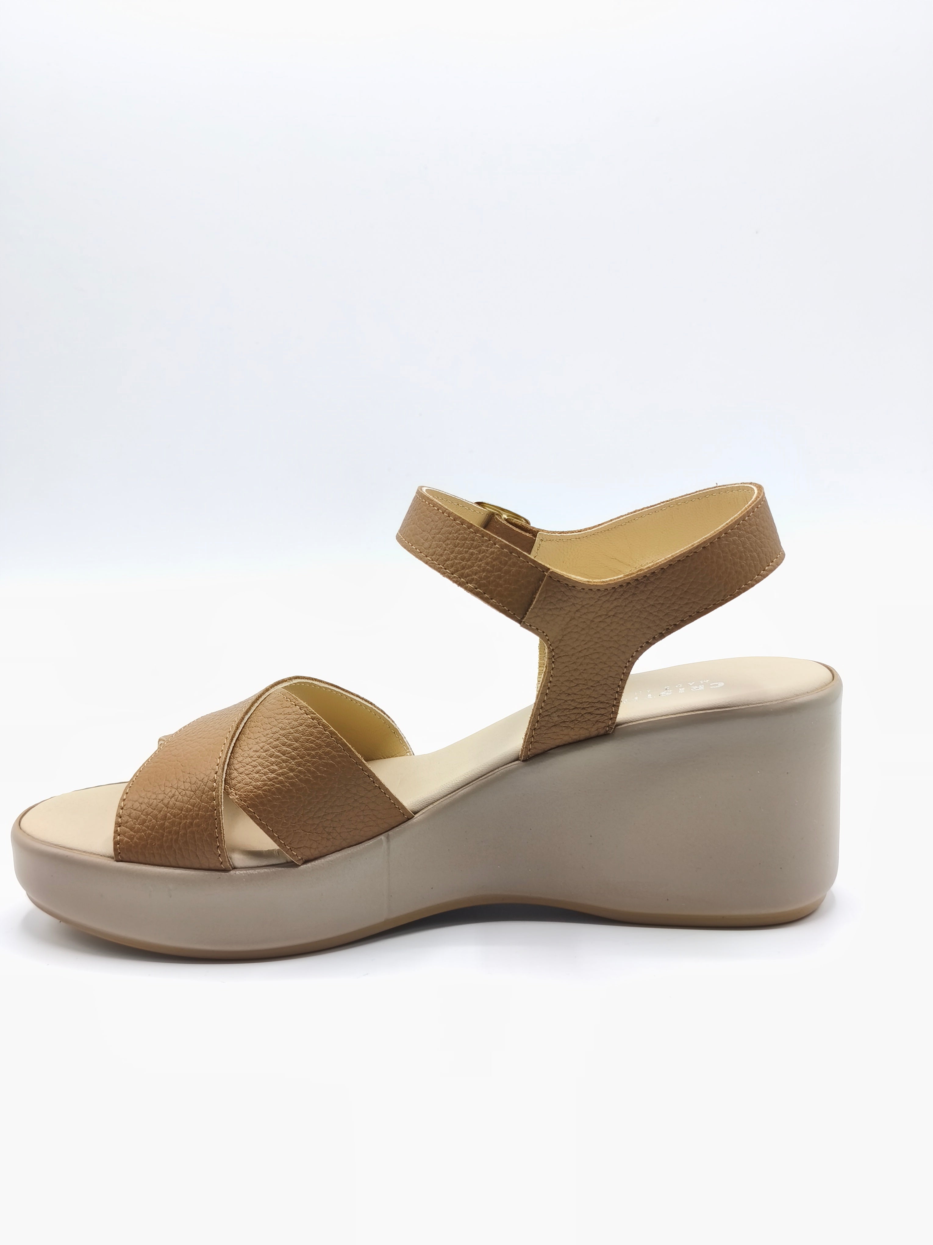 Zatteroni in pelle color cuoio